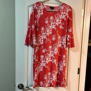 Women’s pink and white dress gently worn